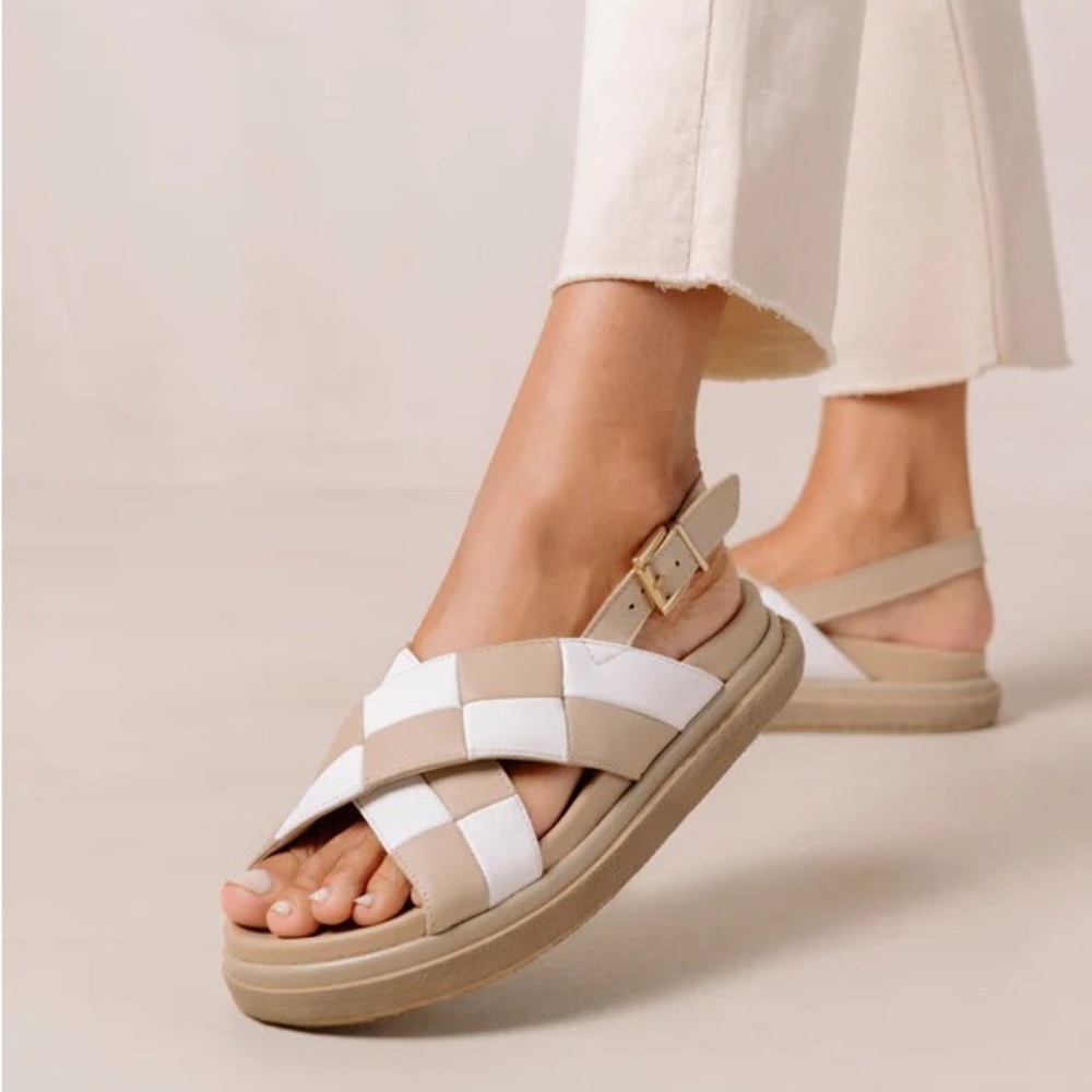 ALOHAS Marshmallow Scacchi Stone Beige Cream Leather Sandals